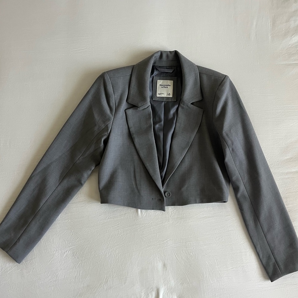 Abercrombie Cropped Blazer